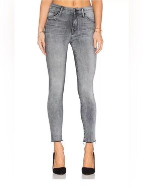 MOTHER High Waisted Looker Ankle Fray in Grim Shadows  Size 30